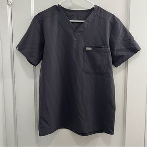 Figs Leon 3 pocket scrub top